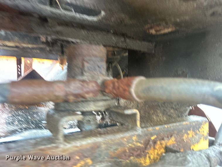 image for item DP1121 2001 International 4900 dump truck