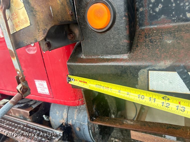 image for item DP1121 2001 International 4900 dump truck