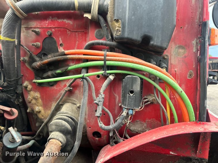 image for item DP1121 2001 International 4900 dump truck