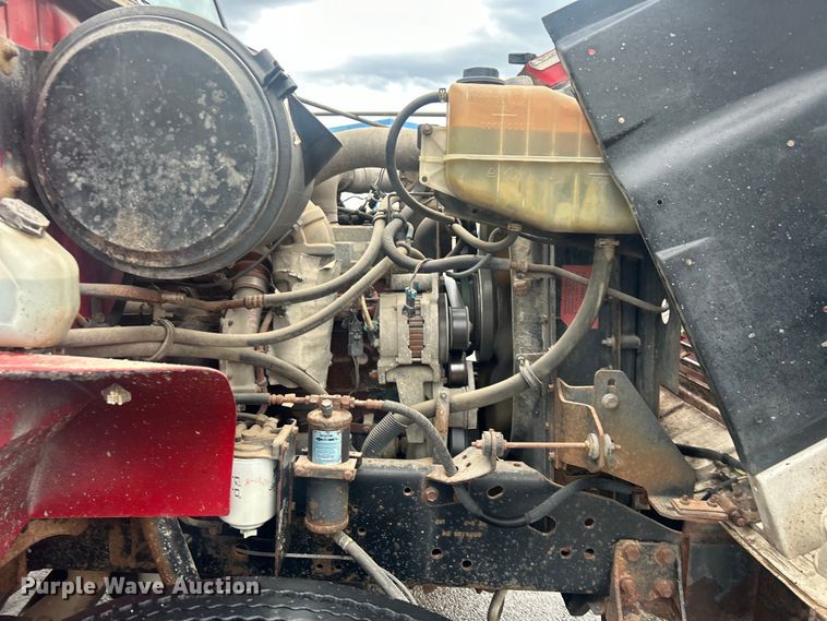 image for item DP1121 2001 International 4900 dump truck