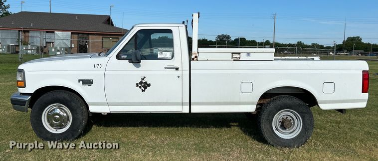 image for item DP1123 1997 Ford F250 pickup truck