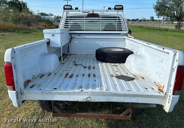 image for item DP1123 1997 Ford F250 pickup truck