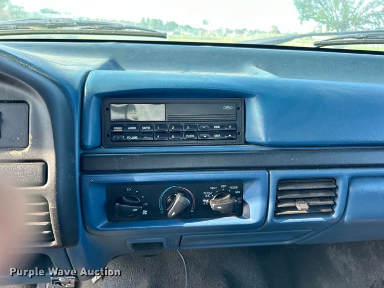 image for item DP1123 1997 Ford F250 pickup truck