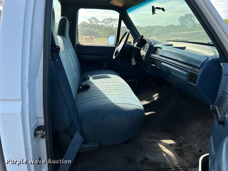 image for item DP1123 1997 Ford F250 pickup truck