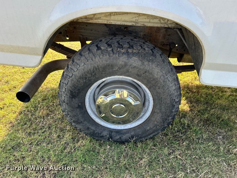 image for item DP1123 1997 Ford F250 pickup truck