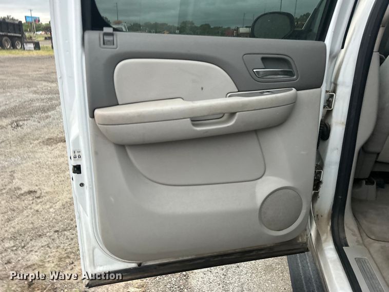 image for item DP1130 2008 Chevrolet Suburban SUV