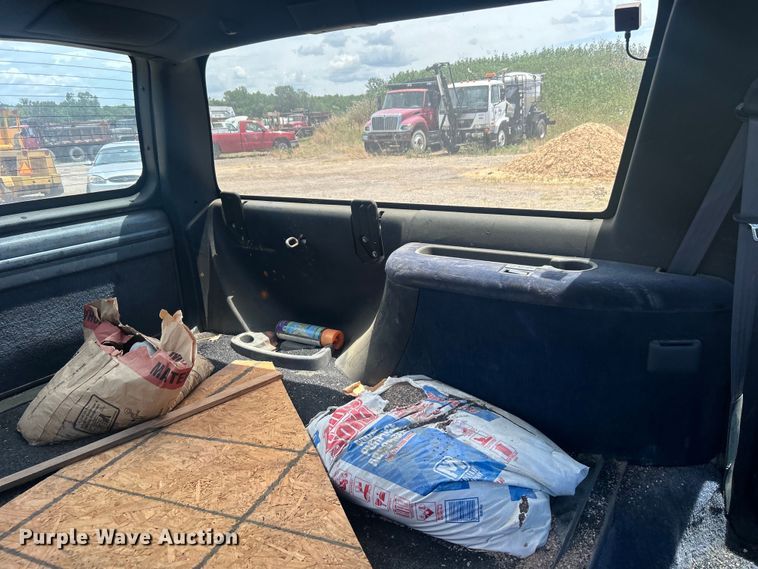 image for item DP1131 1999 Chevrolet Suburban 2500 SUV