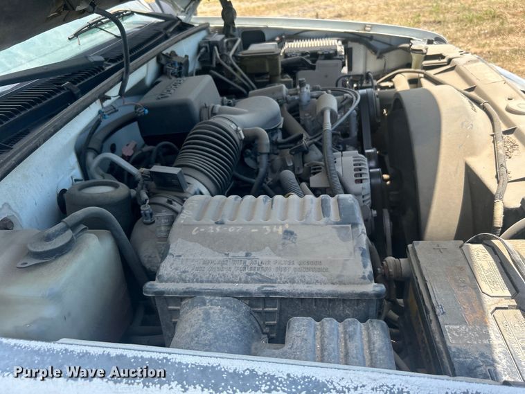 image for item DP1131 1999 Chevrolet Suburban 2500 SUV