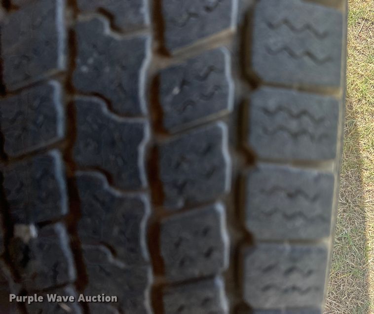 image for item DP1131 1999 Chevrolet Suburban 2500 SUV