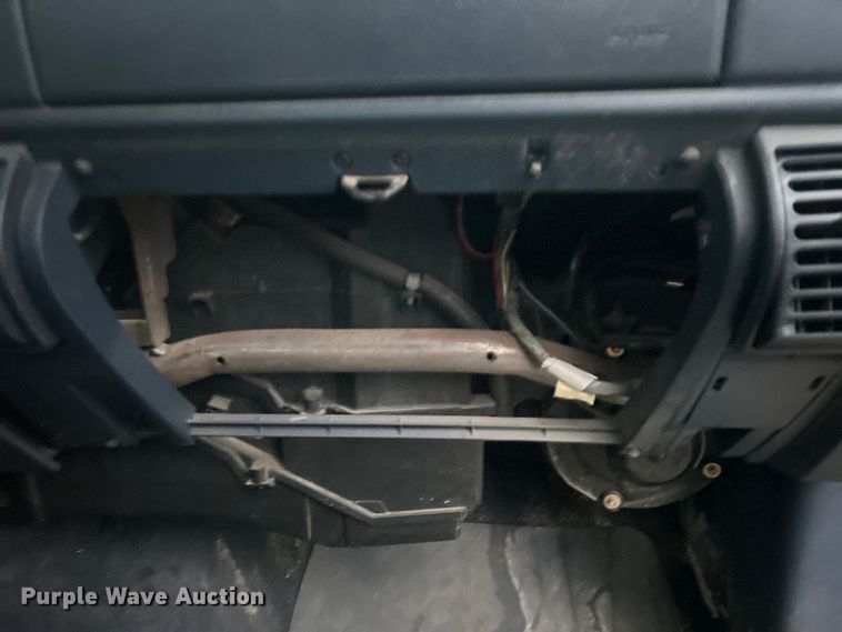 image for item DP1132 1998 Chevrolet K1500 pickup truck