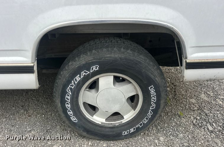 image for item DP1132 1998 Chevrolet K1500 pickup truck