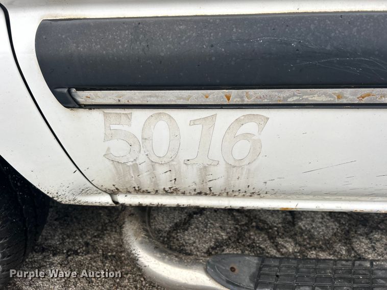 image for item DP1135 2001 Chevrolet Tahoe SUV