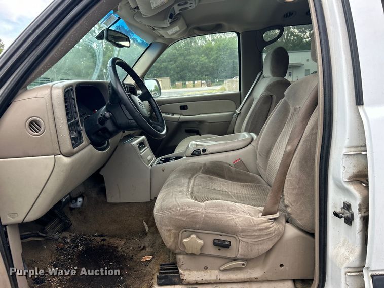 image for item DP1135 2001 Chevrolet Tahoe SUV