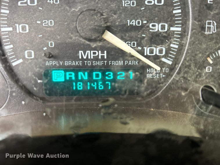 image for item DP1135 2001 Chevrolet Tahoe SUV