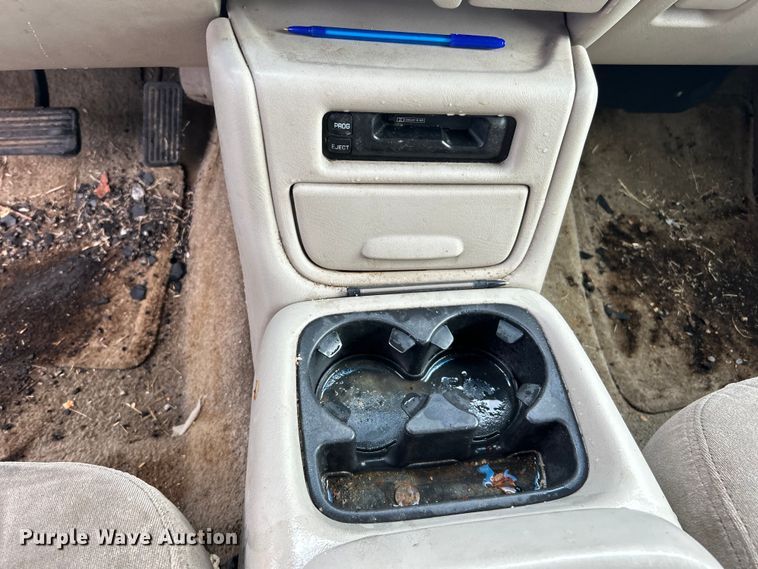 image for item DP1135 2001 Chevrolet Tahoe SUV