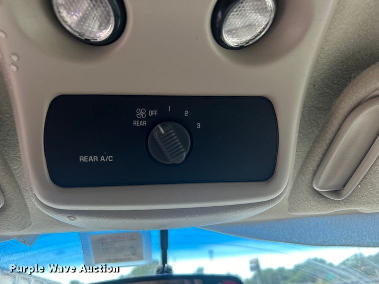 image for item DP1135 2001 Chevrolet Tahoe SUV