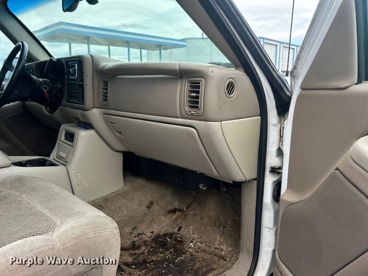 image for item DP1135 2001 Chevrolet Tahoe SUV