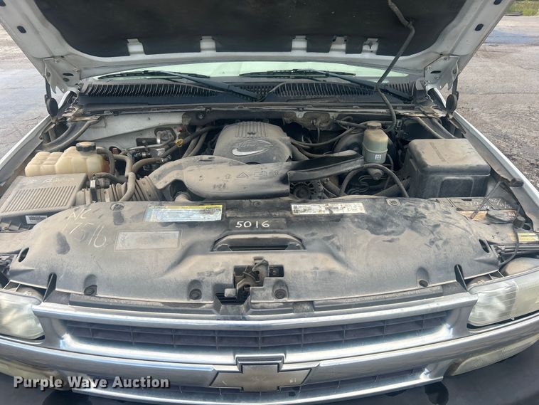 image for item DP1135 2001 Chevrolet Tahoe SUV