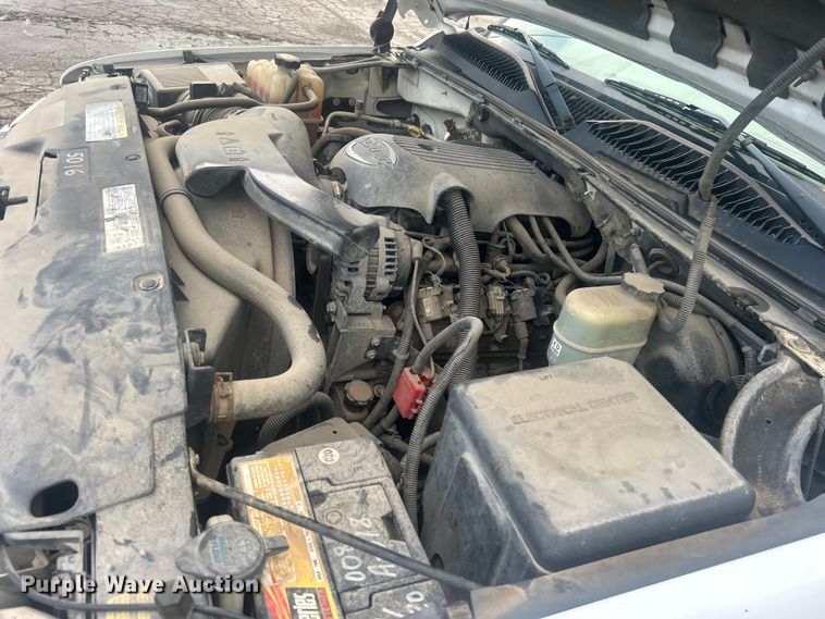 image for item DP1135 2001 Chevrolet Tahoe SUV