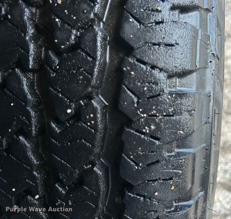 image for item DP1135 2001 Chevrolet Tahoe SUV