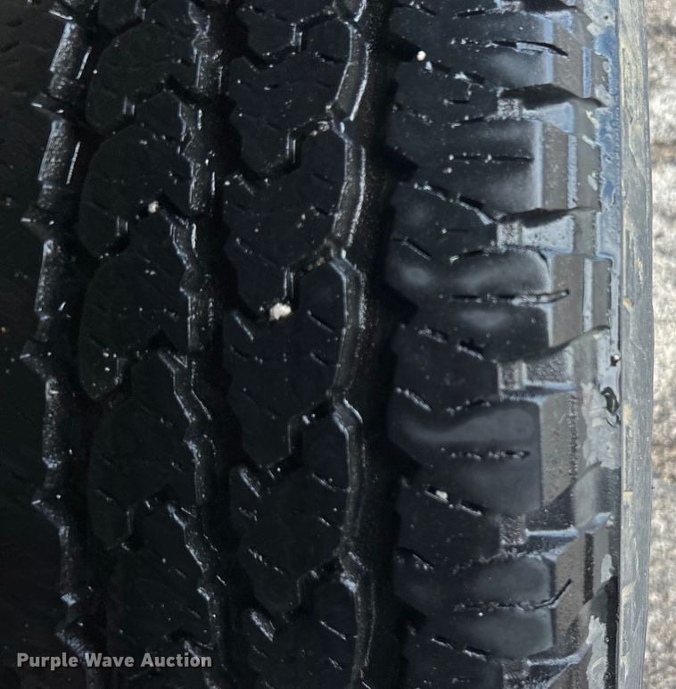 image for item DP1135 2001 Chevrolet Tahoe SUV