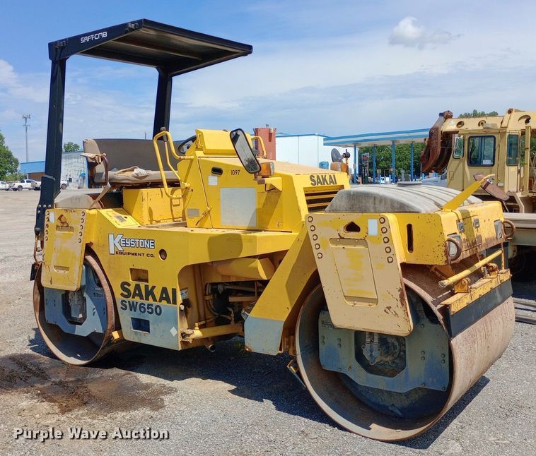 image for item DP1136 Sakai SW650 double drum vibratory roller