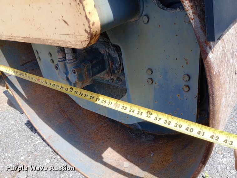 image for item DP1136 Sakai SW650 double drum vibratory roller