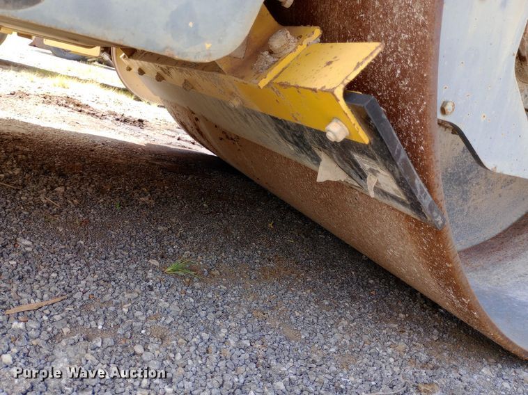 image for item DP1136 Sakai SW650 double drum vibratory roller