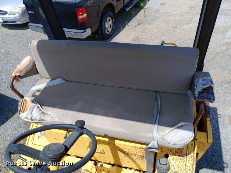 image for item DP1136 Sakai SW650 double drum vibratory roller