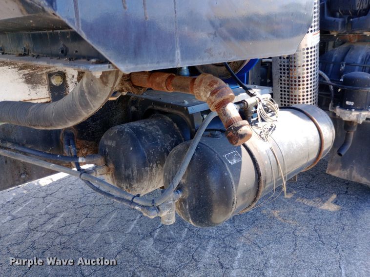 image for item DP1139 2009 Nissan 3500 Rosco Pro Patcher pothole patcher truck