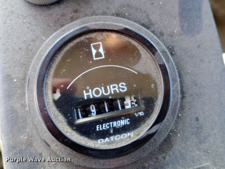 image for item DP1139 2009 Nissan 3500 Rosco Pro Patcher pothole patcher truck