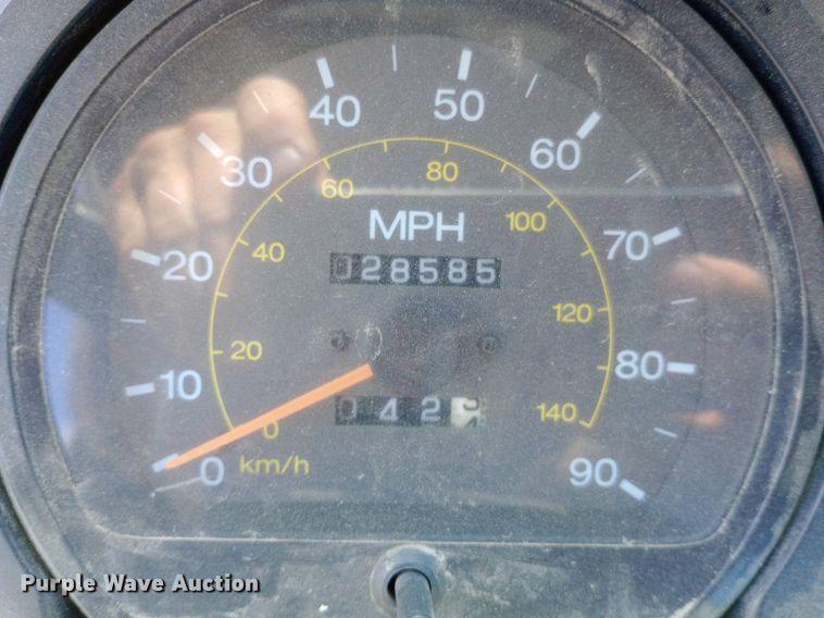 image for item DP1139 2009 Nissan 3500 Rosco Pro Patcher pothole patcher truck