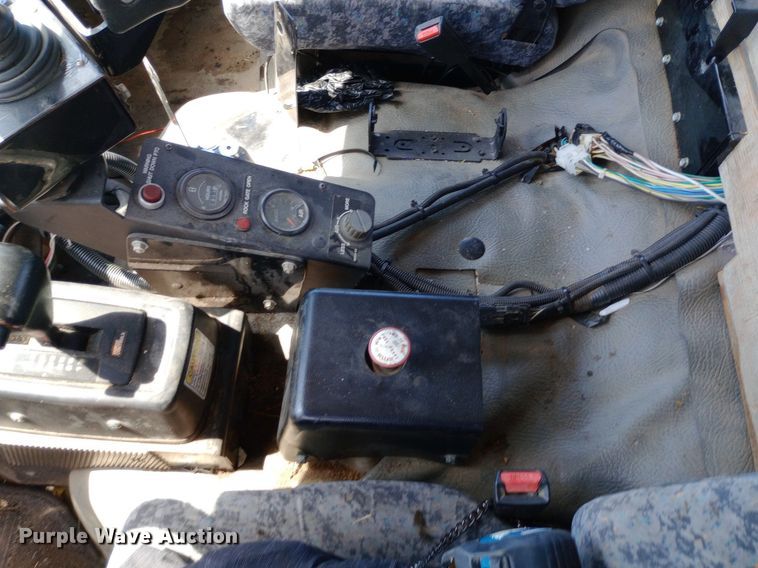 image for item DP1139 2009 Nissan 3500 Rosco Pro Patcher pothole patcher truck