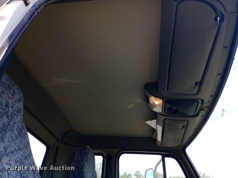 image for item DP1139 2009 Nissan 3500 Rosco Pro Patcher pothole patcher truck