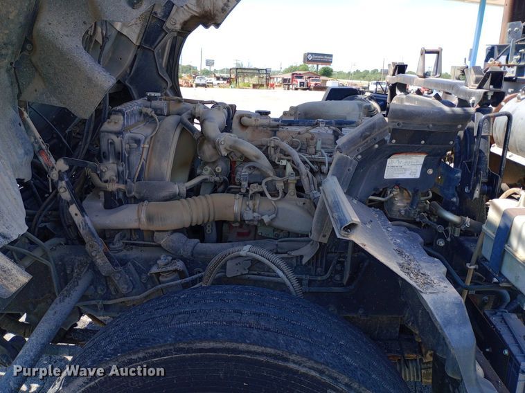 image for item DP1139 2009 Nissan 3500 Rosco Pro Patcher pothole patcher truck