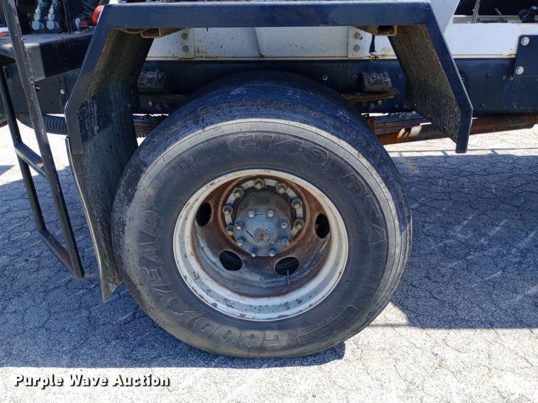 image for item DP1139 2009 Nissan 3500 Rosco Pro Patcher pothole patcher truck