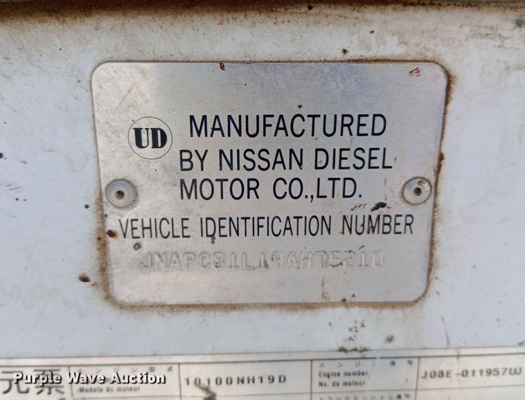 image for item DP1139 2009 Nissan 3500 Rosco Pro Patcher pothole patcher truck