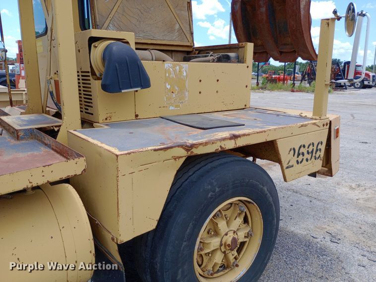 image for item DP1140 1996 Gradall XL4100 wheeled excavator