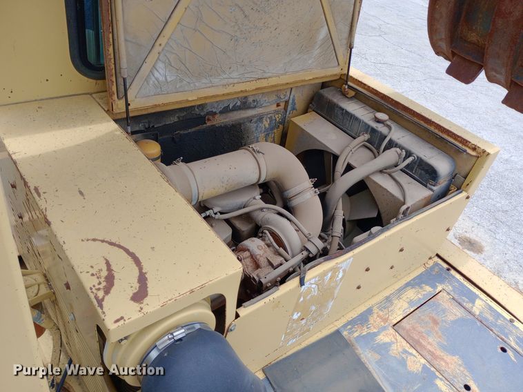 image for item DP1140 1996 Gradall XL4100 wheeled excavator