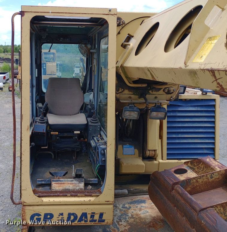image for item DP1140 1996 Gradall XL4100 wheeled excavator