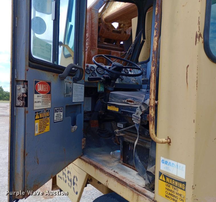 image for item DP1140 1996 Gradall XL4100 wheeled excavator