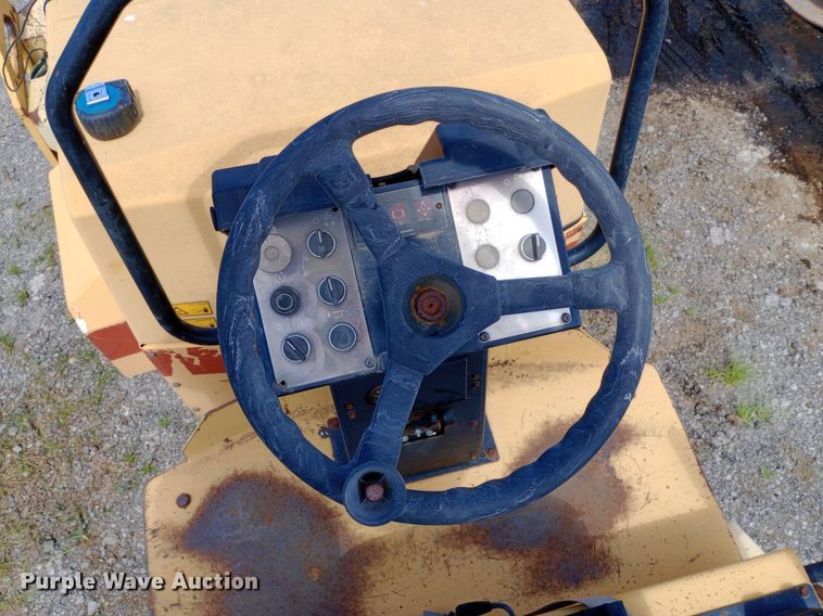 image for item DP1141 DynaPac CC142 combination vibratory roller