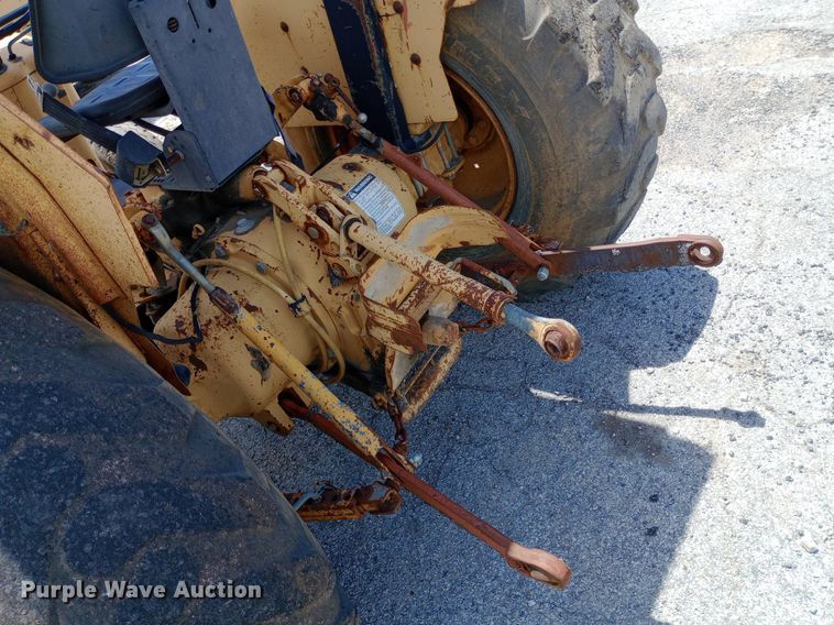 image for item DP1142 Ford 260C tractor