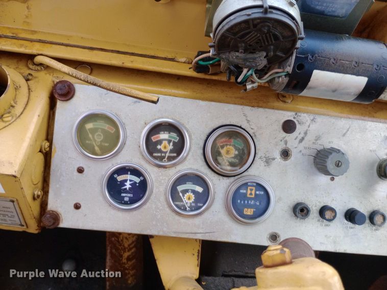 image for item DP1143 1973 Caterpillar 930 wheel loader