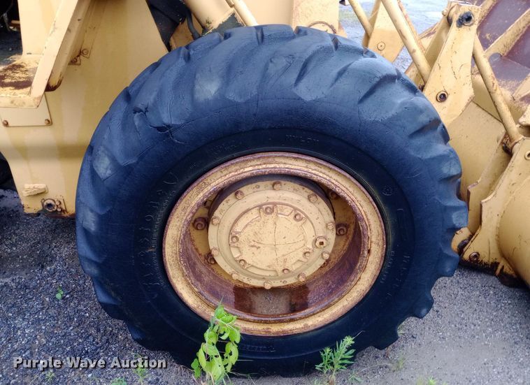 image for item DP1143 1973 Caterpillar 930 wheel loader