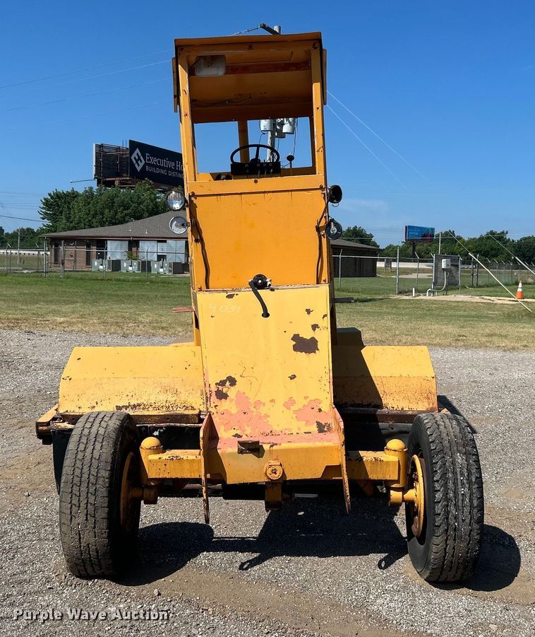 image for item DP1146 1987 Waldon Sweepmaster broom