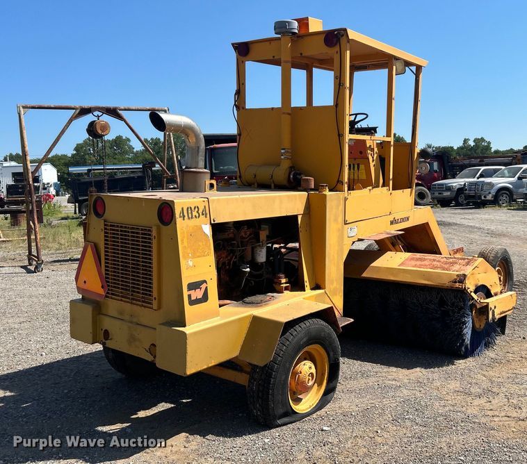 image for item DP1146 1987 Waldon Sweepmaster broom