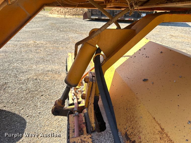 image for item DP1146 1987 Waldon Sweepmaster broom