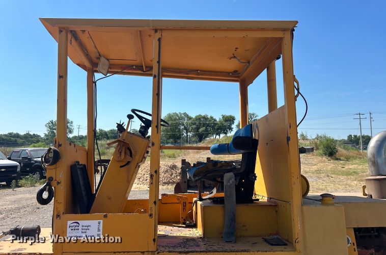 image for item DP1146 1987 Waldon Sweepmaster broom