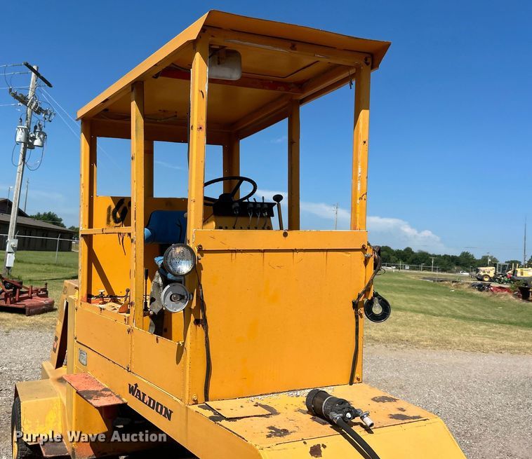 image for item DP1146 1987 Waldon Sweepmaster broom